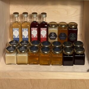 Mini Flesjes en Mini Honingpotjes Gastengeschenk – Alcoholische & Alcoholvrije Drankjes voor Feest, Babyborrel & Huwelijk