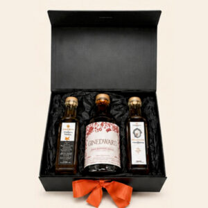 Zwarte geschenkdoos met likeur en 2 miniaturen likeuren 100ml